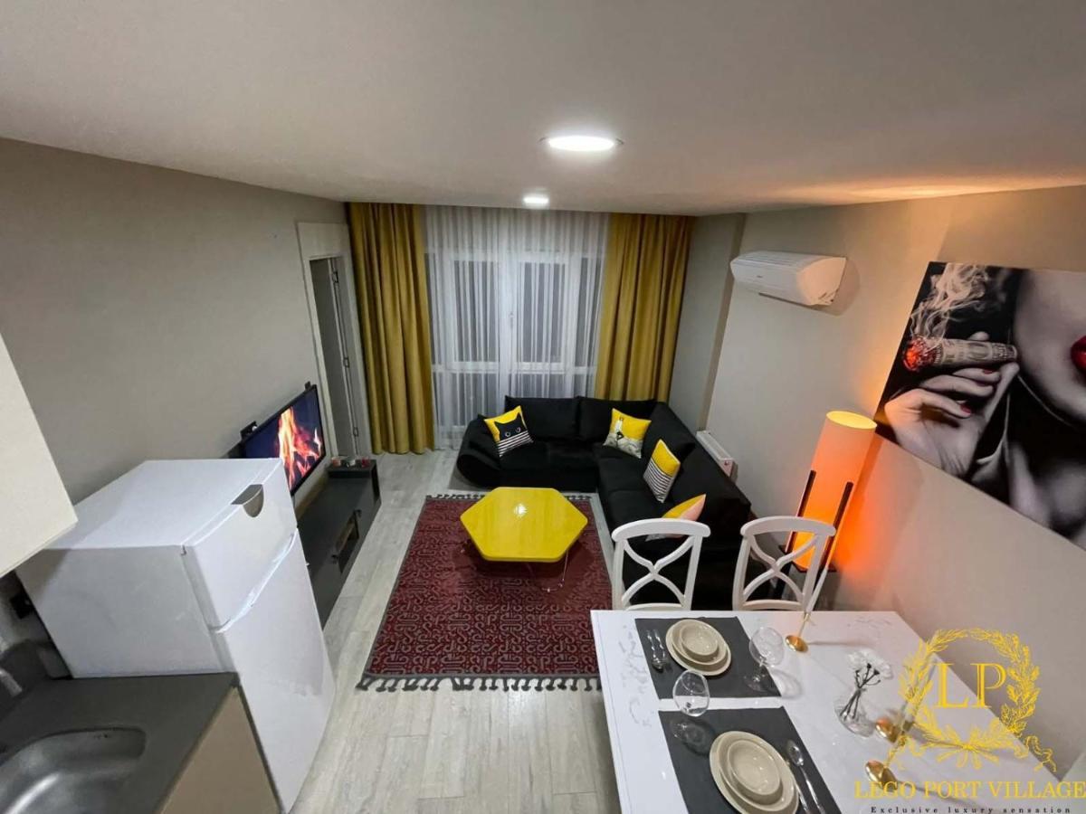 Close Airport,Mall Of Antalya Shopping Center,Tram Station Екстериор снимка