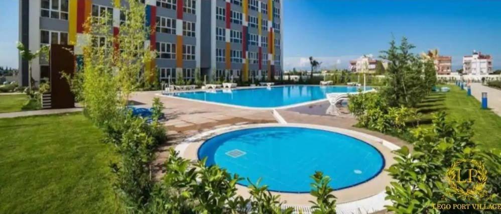 Close Airport,Mall Of Antalya Shopping Center,Tram Station Екстериор снимка