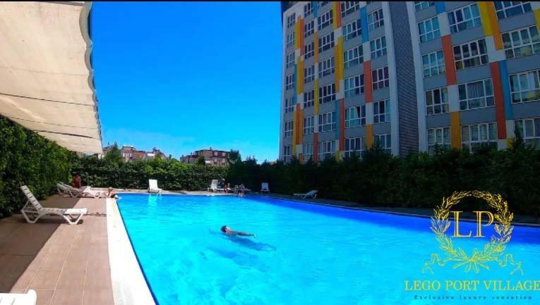 Close Airport,Mall Of Antalya Shopping Center,Tram Station Екстериор снимка